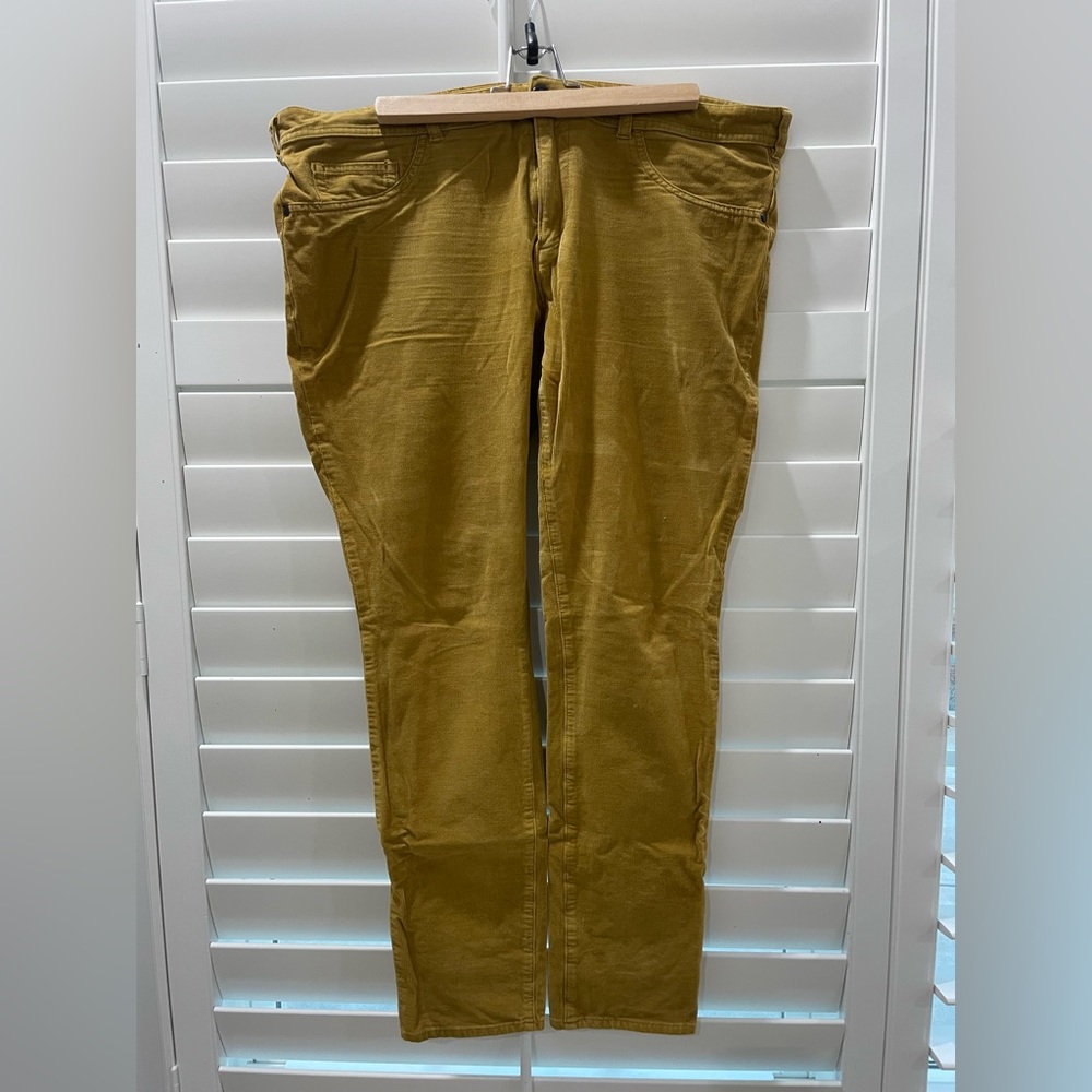 Anthropologie Pilcro and the Letterpress Serif Legging Cords